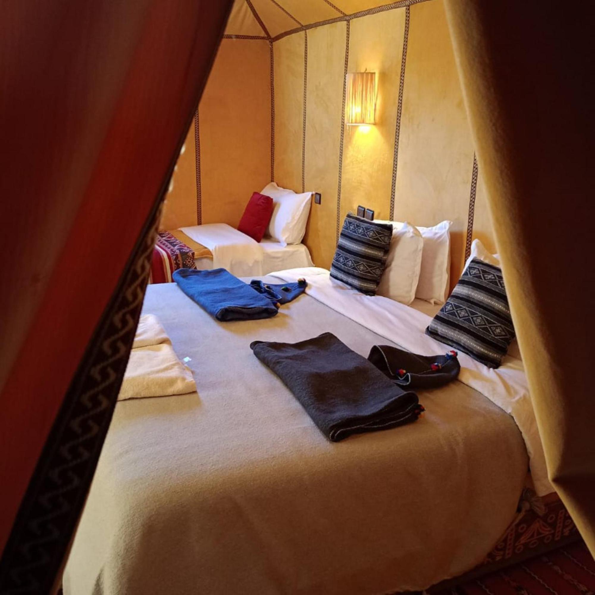 Готель Sahara Starlight Camp Мерзуга Екстер'єр фото