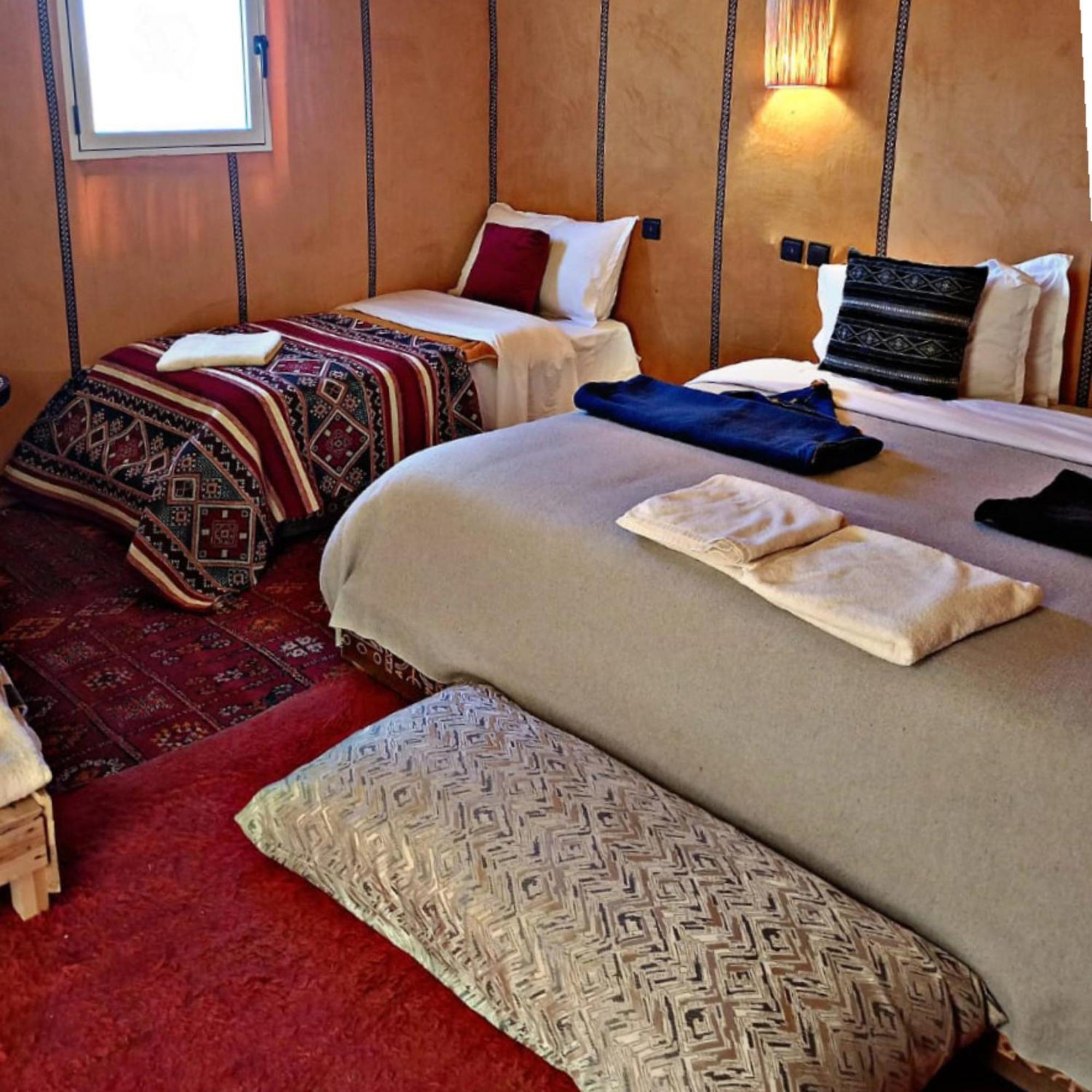 Готель Sahara Starlight Camp Мерзуга Екстер'єр фото
