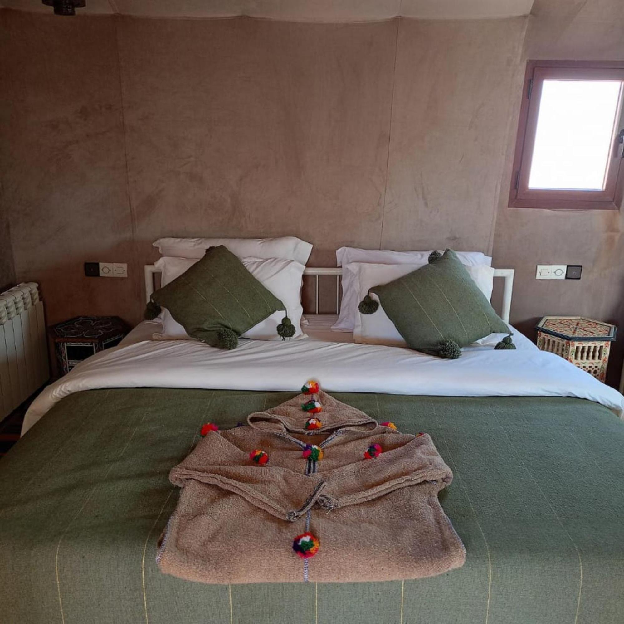 Готель Sahara Starlight Camp Мерзуга Екстер'єр фото
