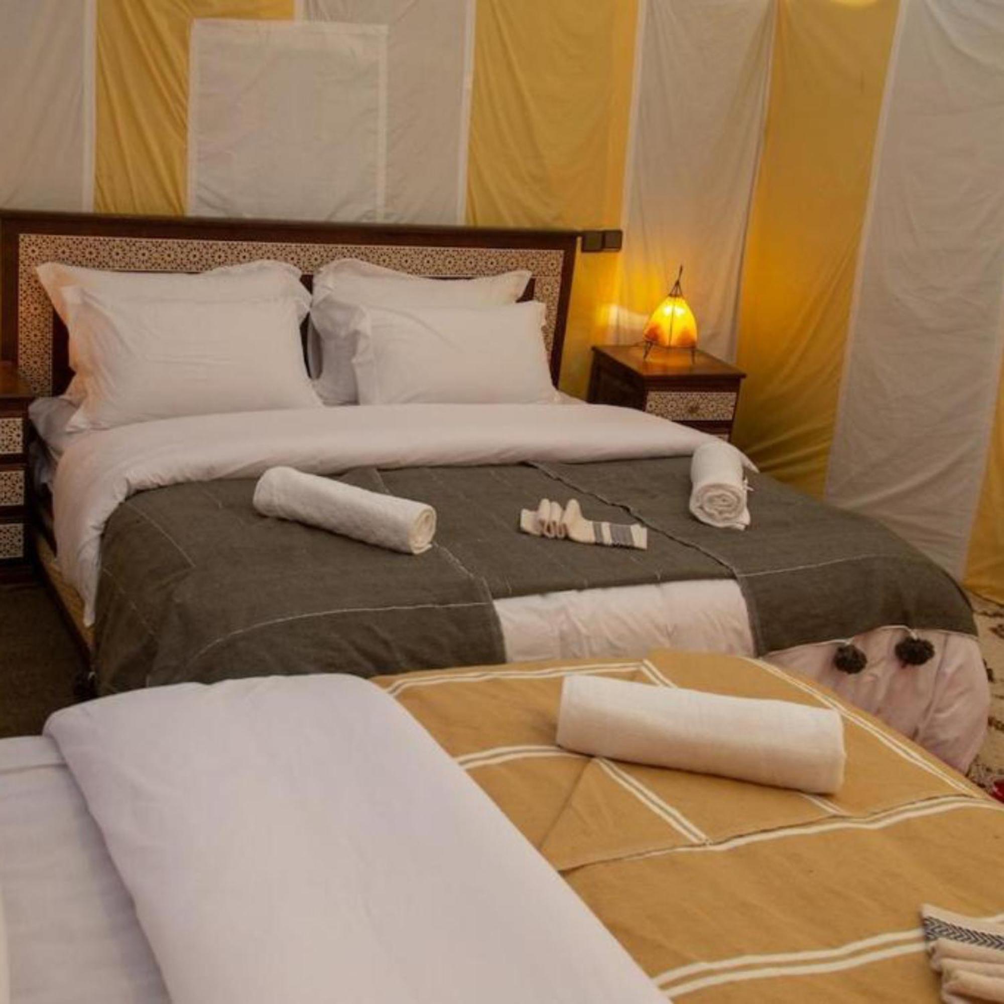 Готель Sahara Starlight Camp Мерзуга Екстер'єр фото