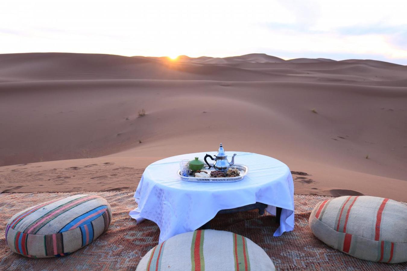 Готель Sahara Starlight Camp Мерзуга Екстер'єр фото