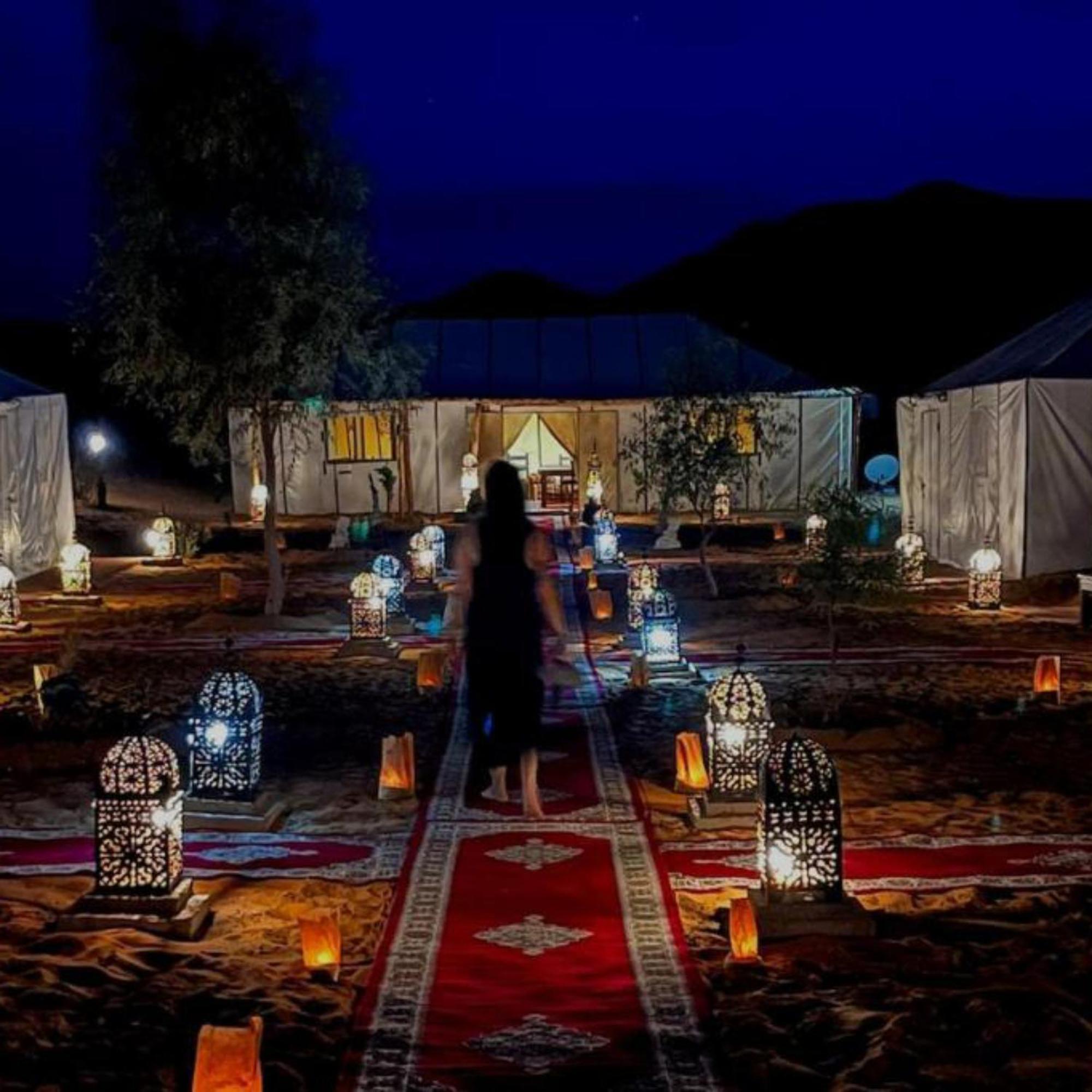 Готель Sahara Starlight Camp Мерзуга Екстер'єр фото